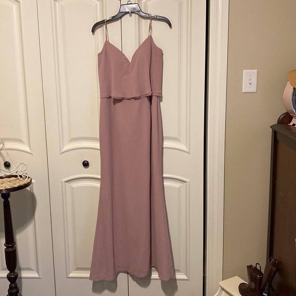 Formal Gown with spaghetti straps & sweetheart neckline